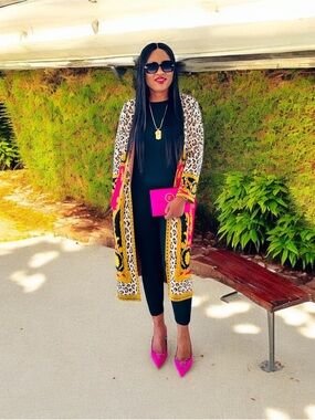 Badgley Mischka Long Cardigan - Black & Pink Sz M